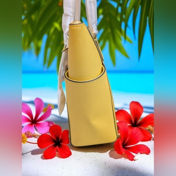 Michael Kors Charlotte Large Top Zip Shoulder Tote Bag Golden Yellow (NWT) - Picture 5 of 13